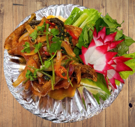 GÀ TRE QUAY MẮM NHỈ