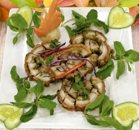 BA CHỈ HEO QUAY LÁ ỔI