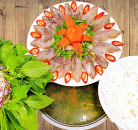 LẨU MỰC TRỨNG TAM VỊ